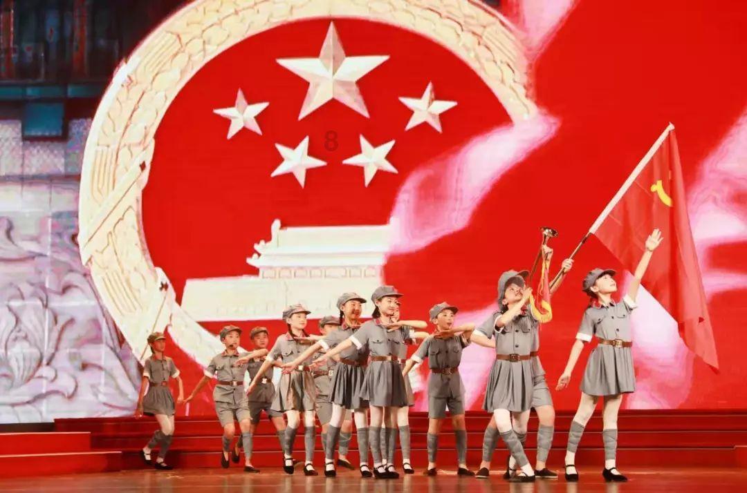 如果脖子上出现肿块,就说明甲状腺癌进入身体中